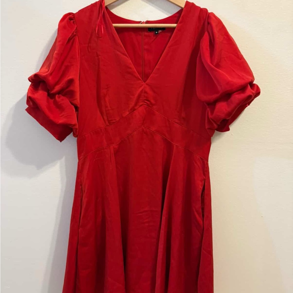 Chic Red Short Sleeve Dress